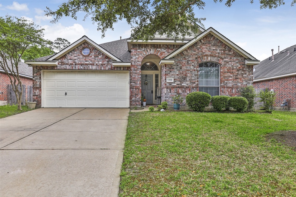 12010 Carol Ln, Pinehurst, TX 77362 - photo 1