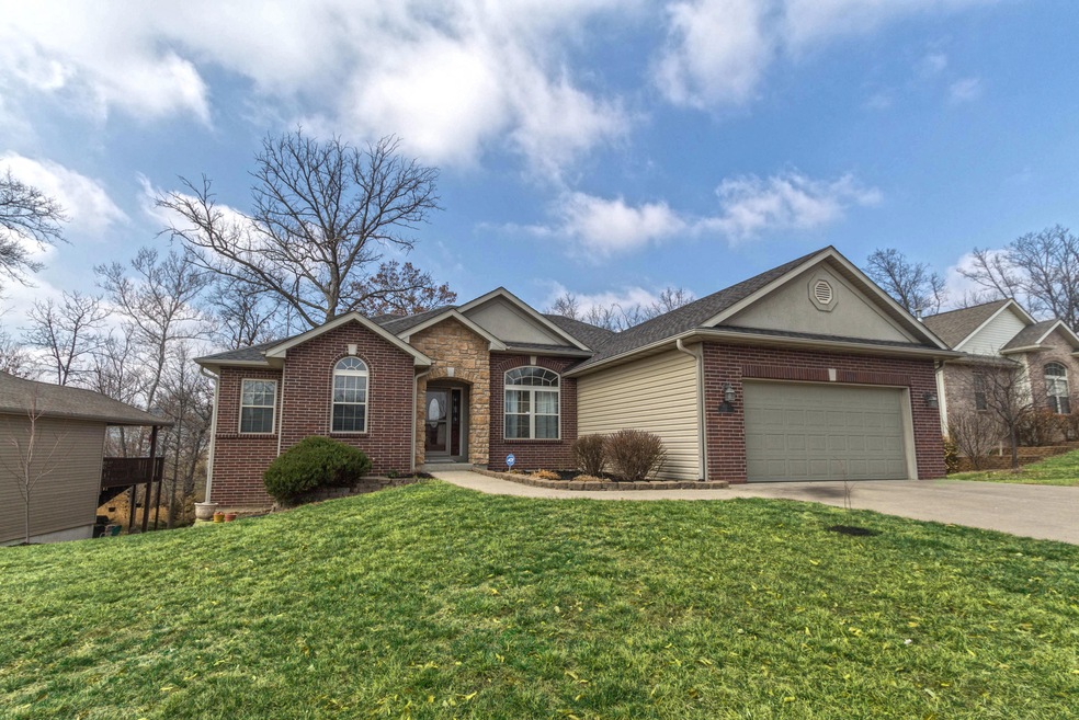 3903 Snow Leopard Dr Columbia, MO 65202