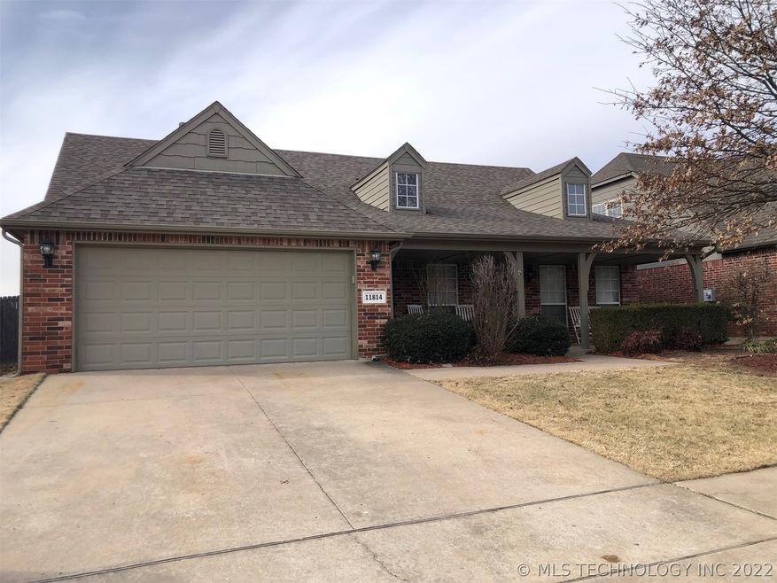 Cute full brick home with great landscaping and co