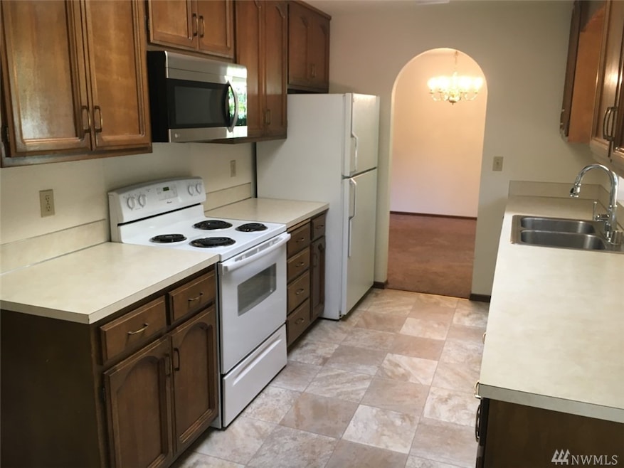 6905 Twin Hills Dr W, University Place, WA 98467 - photo 1