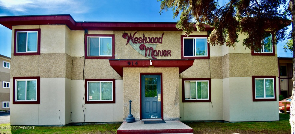 914 W 26th Ave unit 4, Anchorage, AK 99503 - photo 1