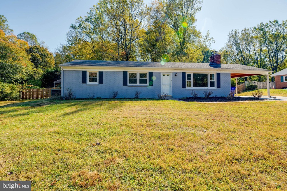 8533 Pineway Dr, Laurel, MD 20723 - photo 1