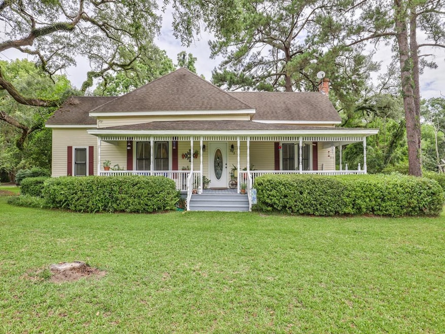 513 E Jefferson St, Boston, GA 31626 - photo 1