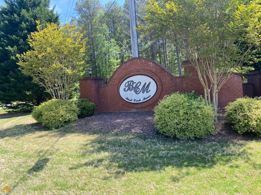 124 Garnet Point Dr, Carrollton, GA 30117 - photo 1