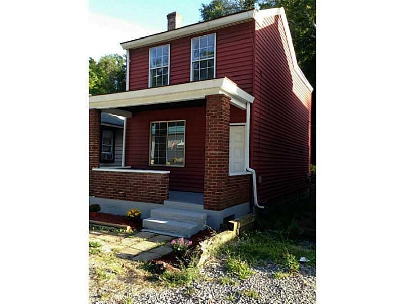 Exterior Front. Great brick and aluminum home with