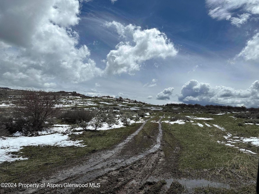 638 Little Willow Rd, Craig, CO 81625 - photo 1