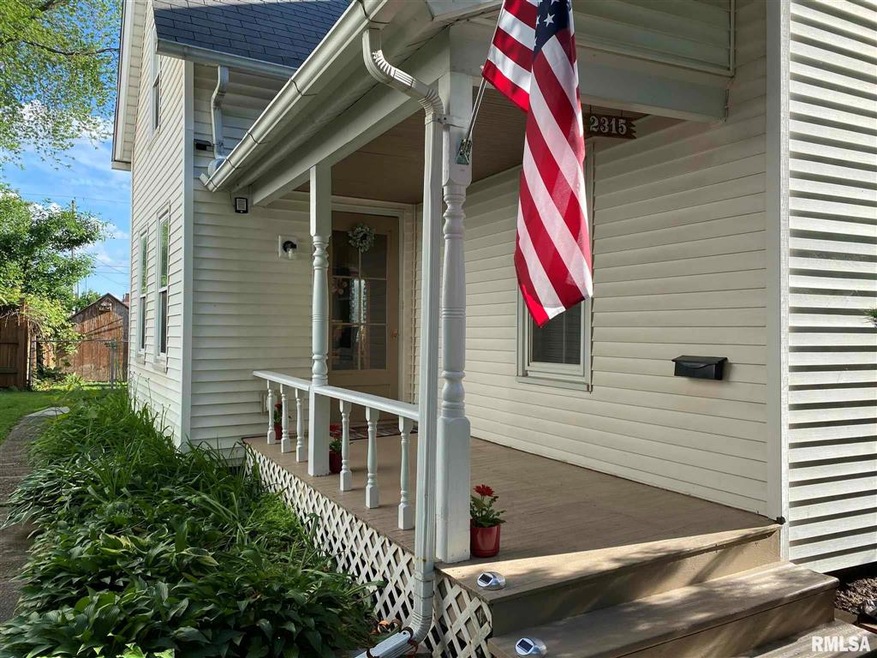 2315 W 2nd St, Davenport, IA 52802 - photo 1