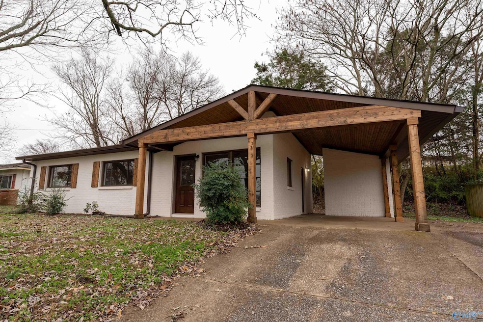 112 Wilkenson Dr NE, Huntsville, AL 35811 - photo 1