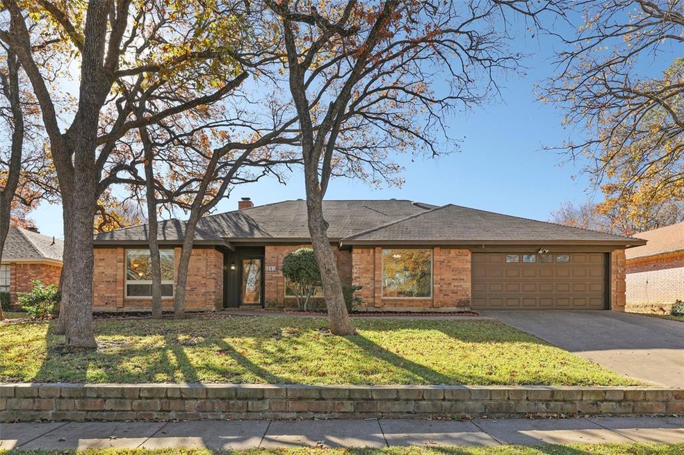 301 Heneretta Dr, Hurst, TX 76054 - photo 1
