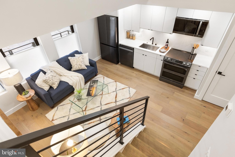 1208 M St NW unit 12, Washington, DC 20005 - photo 1