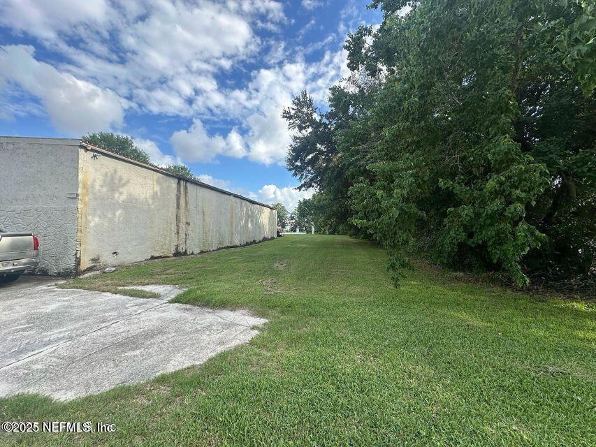 2212 W 10th St, Jacksonville, FL 32209 - photo 1