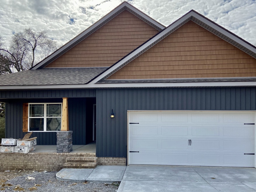 110 Blue Grass Dr, Shelbyville, TN 37160 - photo 1