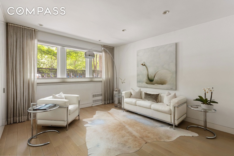 48 Gramercy Park N unit 1A, New York, NY 10010 - photo 1