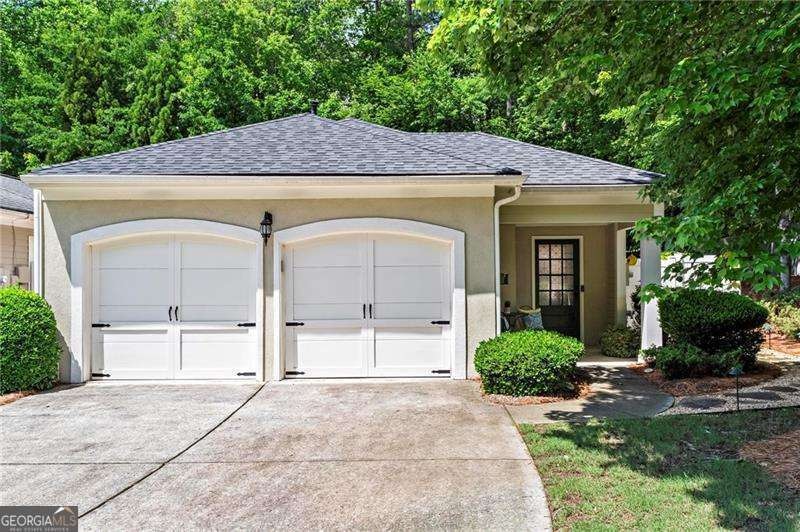 4068 Cottage Oaks Dr unit 1, Acworth, GA 30101 - photo 1