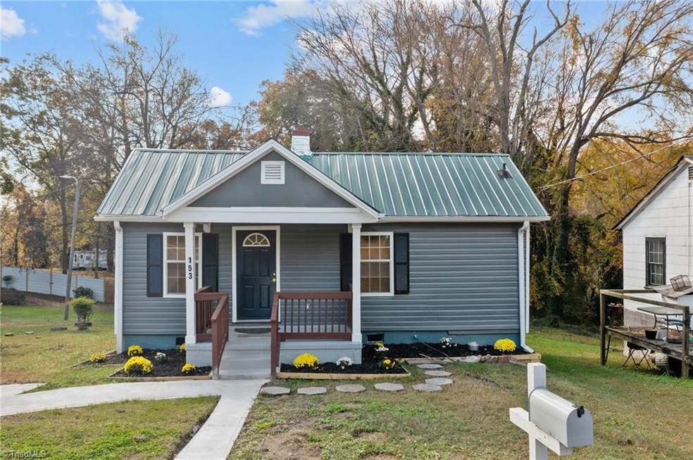 153 Ridge St, Reidsville, NC 27320 - photo 1