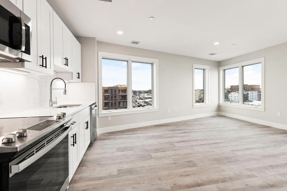 200 Old Colony Ave unit 611, Boston, MA 02127 - photo 1