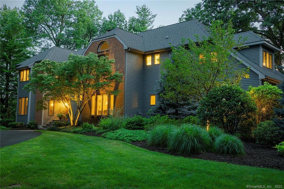 10 Elcy Way, Simsbury, CT 06070 - photo 1