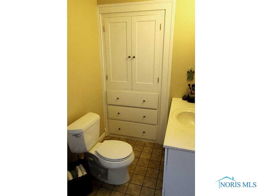 3717 Elmhurst Rd, Toledo, OH 43613 - photo 1