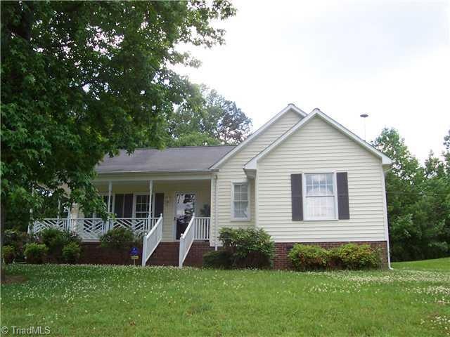 2051 King Ct, Asheboro, NC 27203 - photo 1
