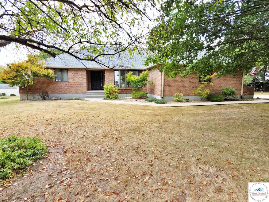 21528 Sacajawea Rd, Sedalia, MO 65301 - photo 1