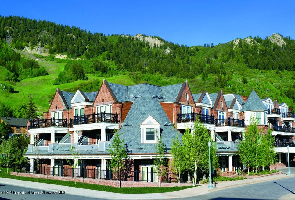 415 E Dean Unit 34 Week 35, Aspen, CO 81611 - photo 1