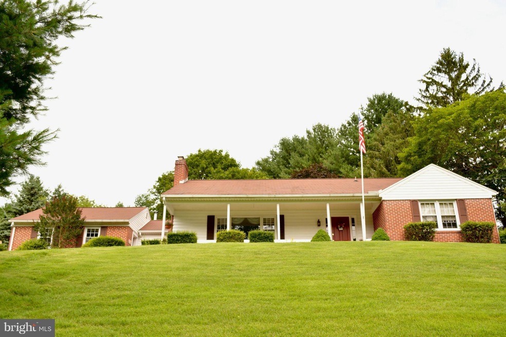 1139 Greenway Rd, Cockeysville, MD 21030 - photo 1