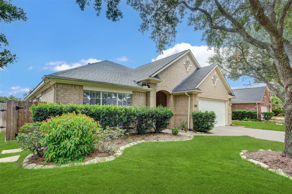 7411 Sheffield Bend Ct, Houston, TX 77095 - photo 1