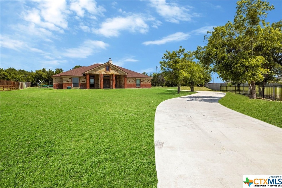 1101 Myrtle Dr, Copperas Cove, TX 76522 - photo 1