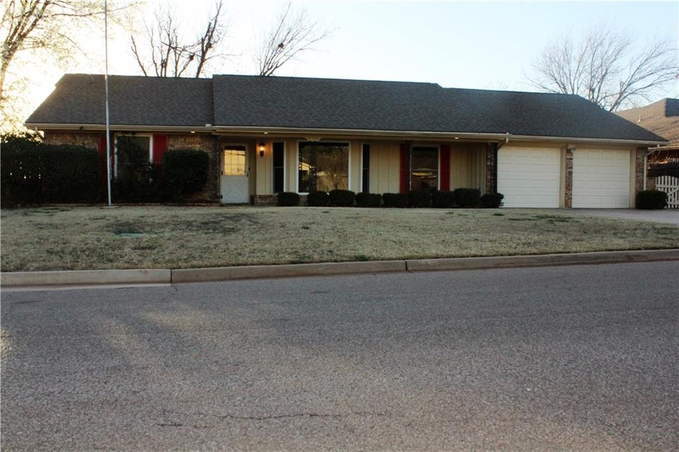 11601 Victoria Place, Oklahoma City, OK 73120 - photo 1