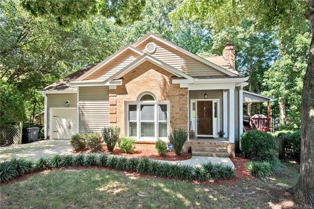 9102 Capsdale Ct, Huntersville, NC 28078 - photo 1