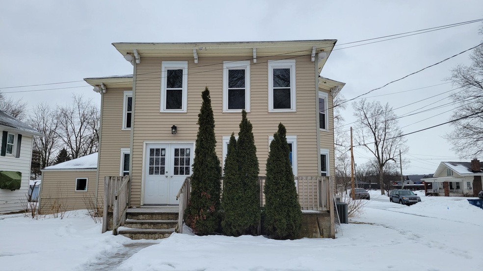 424 Elm St, Lowell, MI 49331 - photo 1