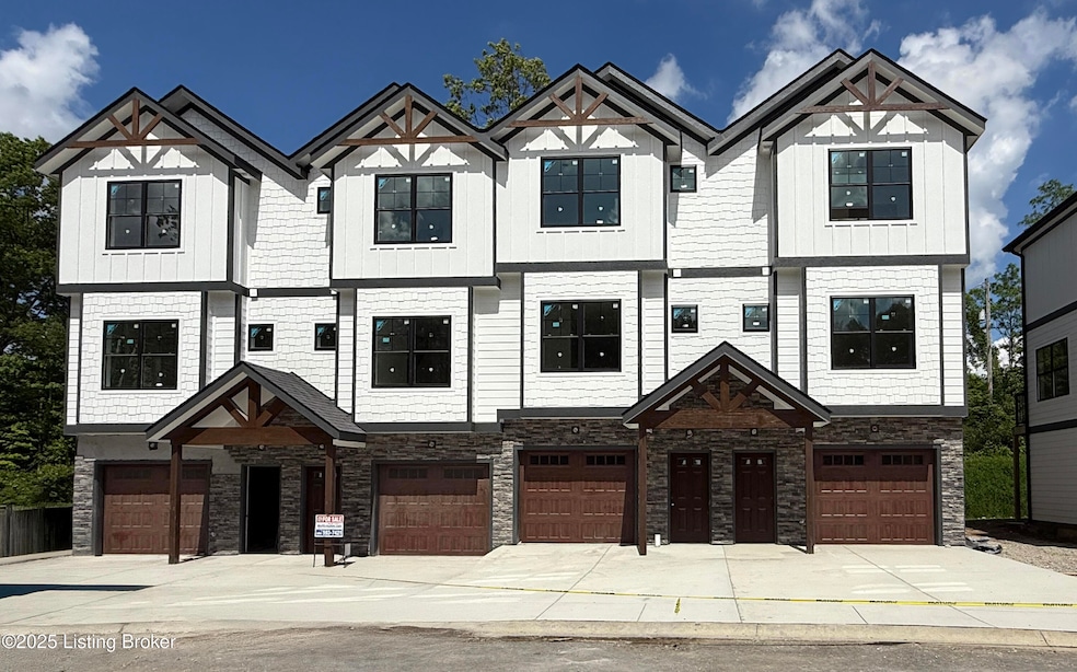 7403 Park Vue Dr, Crestwood, KY 40014 - photo 1