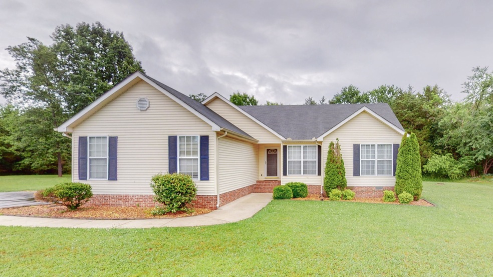 105 Brookhaven Cove, Shelbyville, TN 37160 - photo 1