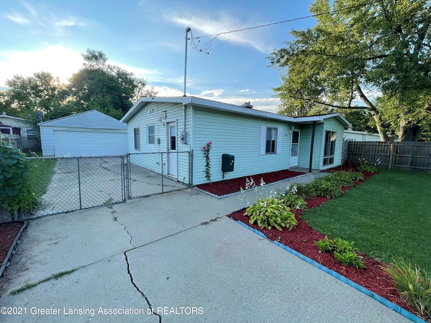 1024 Dornell Ave, Lansing, MI 48910 - photo 1