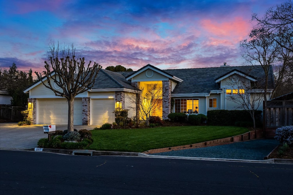 Sold $2,400,000 • Co-Listing Agent