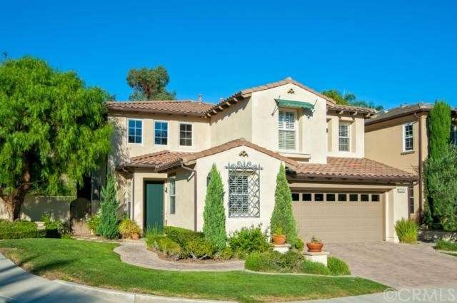 Private corner lot offers just a single neighbor w