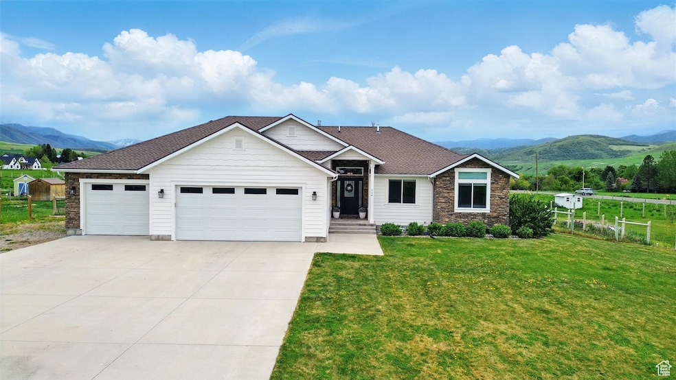 For Sale $1,050,000 • Co-Listing Agent
