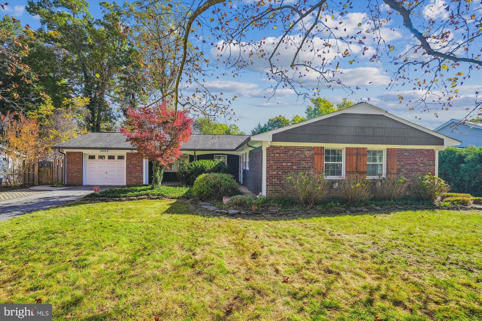 3909 York Ln, Bowie, MD 20715 - photo 1