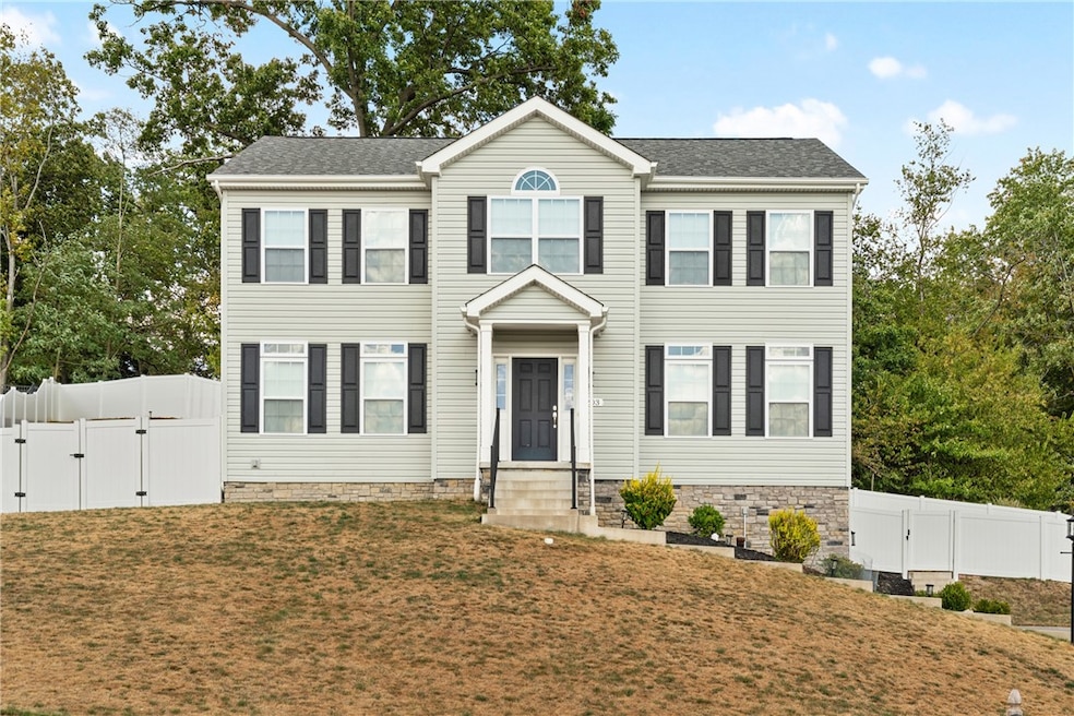 203 Southview Rd, Pittsburgh, PA 15237 - photo 1