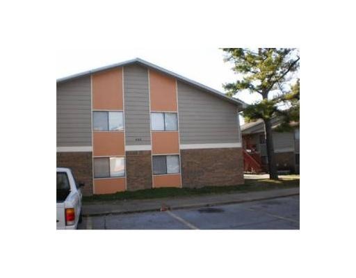 401 N 35th St unit 12, Rogers, AR 72756 - photo 1