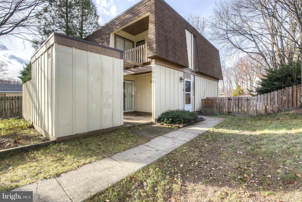 2320 Kingsbury Ln, Woodbridge, VA 22192 - photo 1