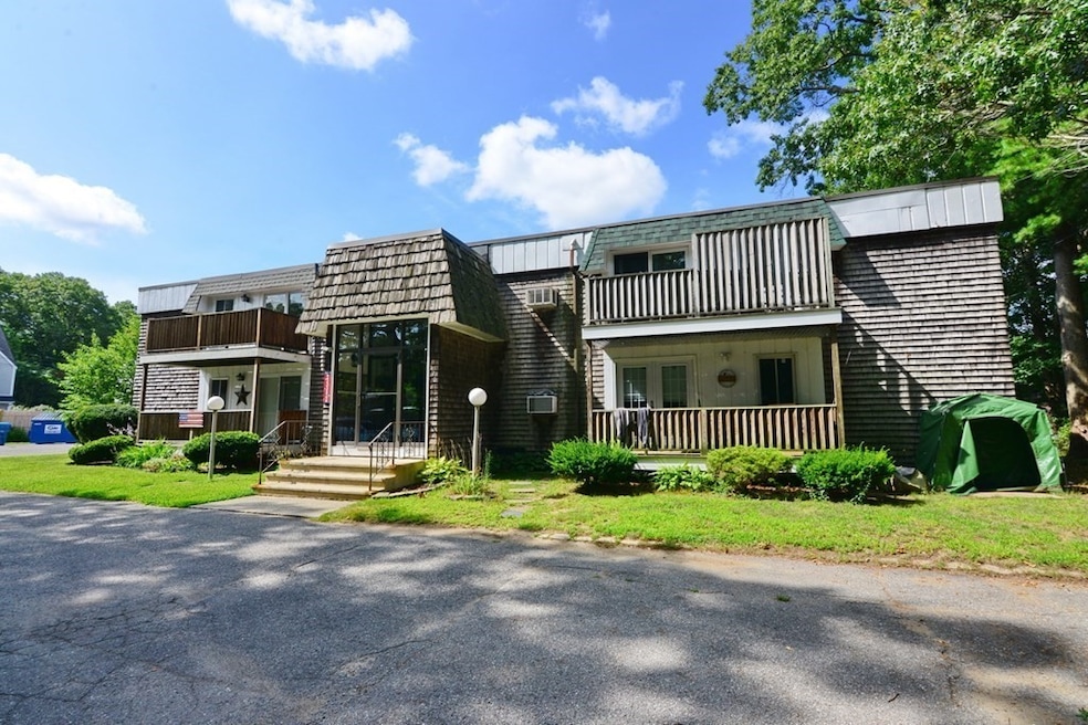 120 Eldridge St unit 5, Taunton, MA 02780 - photo 1