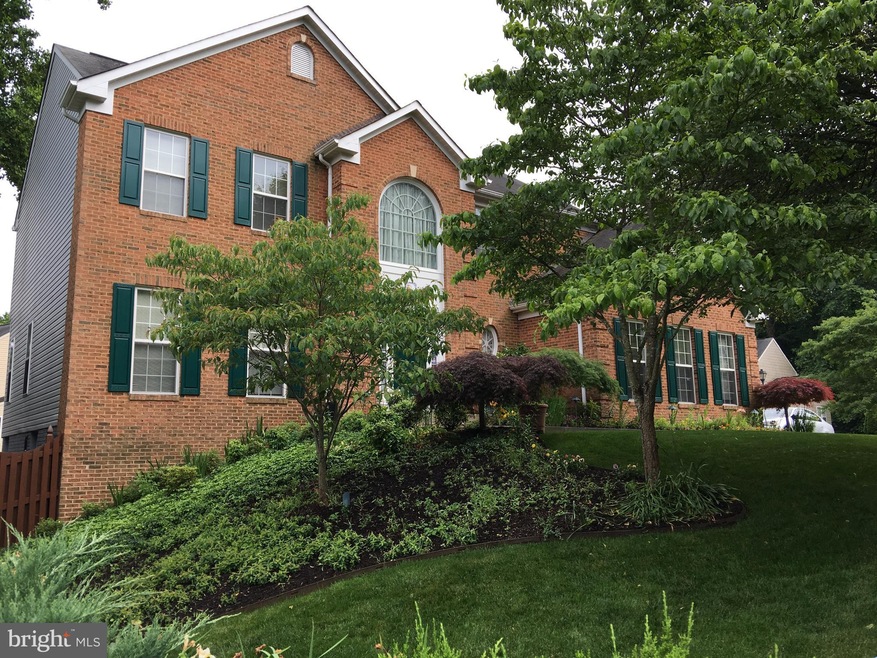 5800 Huckburn Ct, Laurel, MD 20707 - photo 1