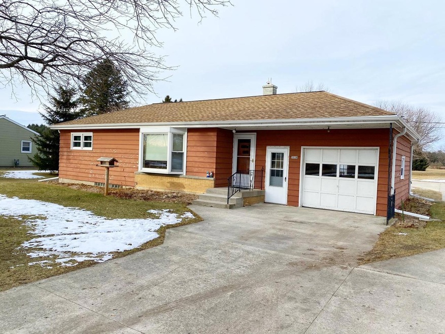 2228 County Road Vv, Two Rivers, WI 54241 - photo 1