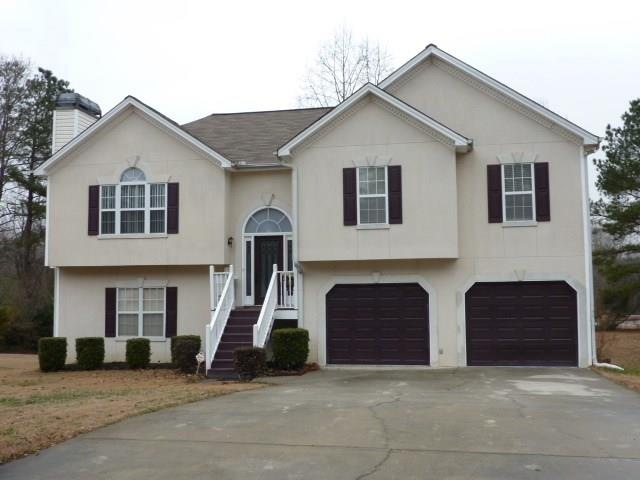 Welcome ! Level driveway & Level Fenced Backyard *