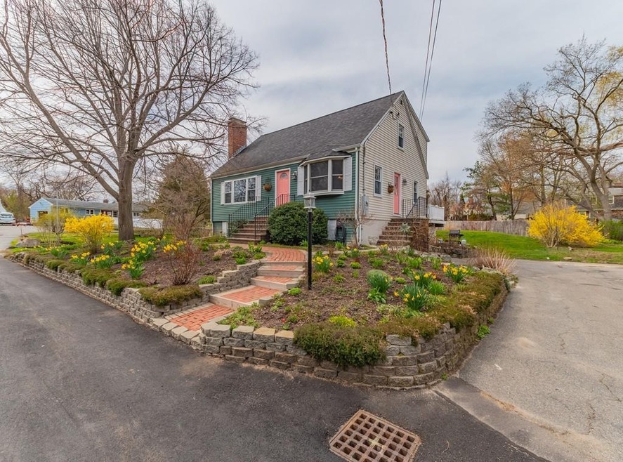 8 Bittersweet Ln, Newbury, MA 01951 - photo 1