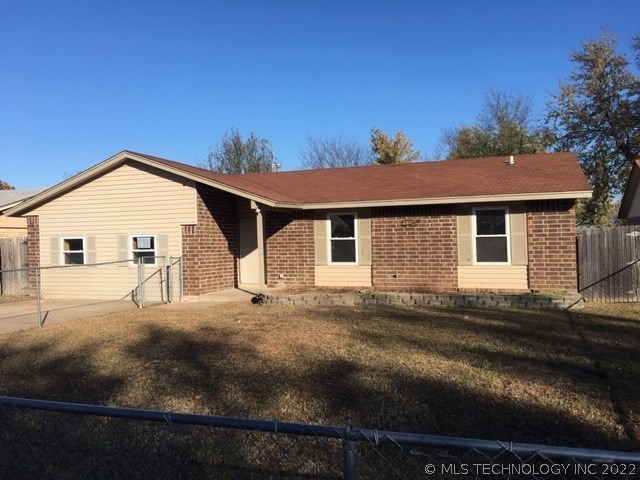 15047 S Xenophon Ave, Glenpool, OK 74033 - photo 1