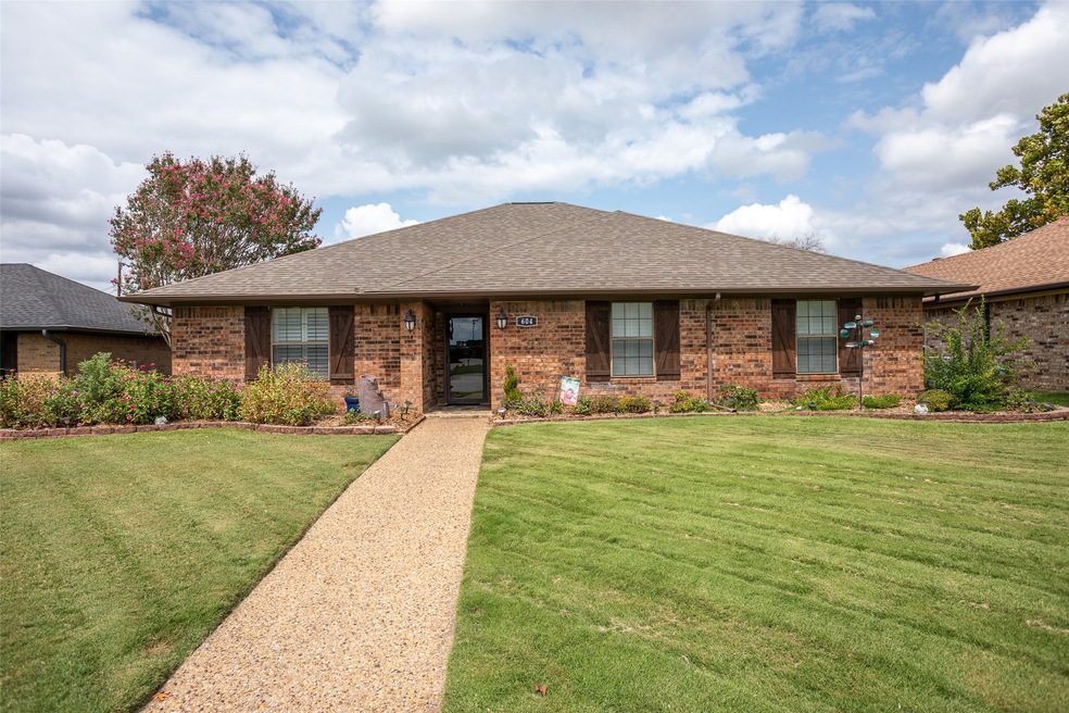 604 Stoneybrook Dr, Wylie, TX 75098 - photo 1