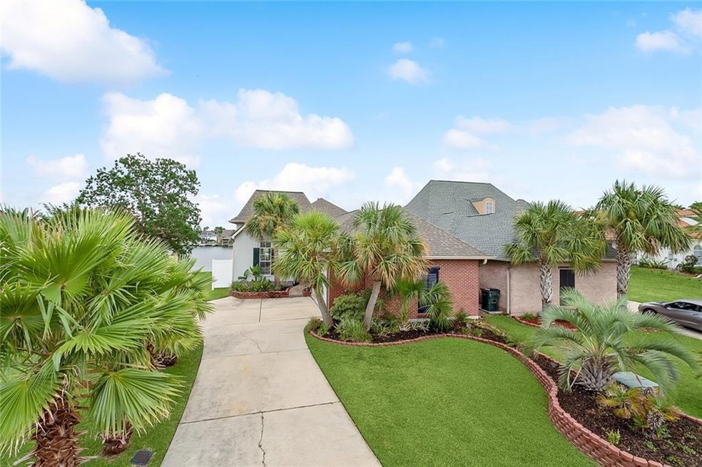 1481 Royal Palm Dr, Slidell, LA 70458 - photo 1