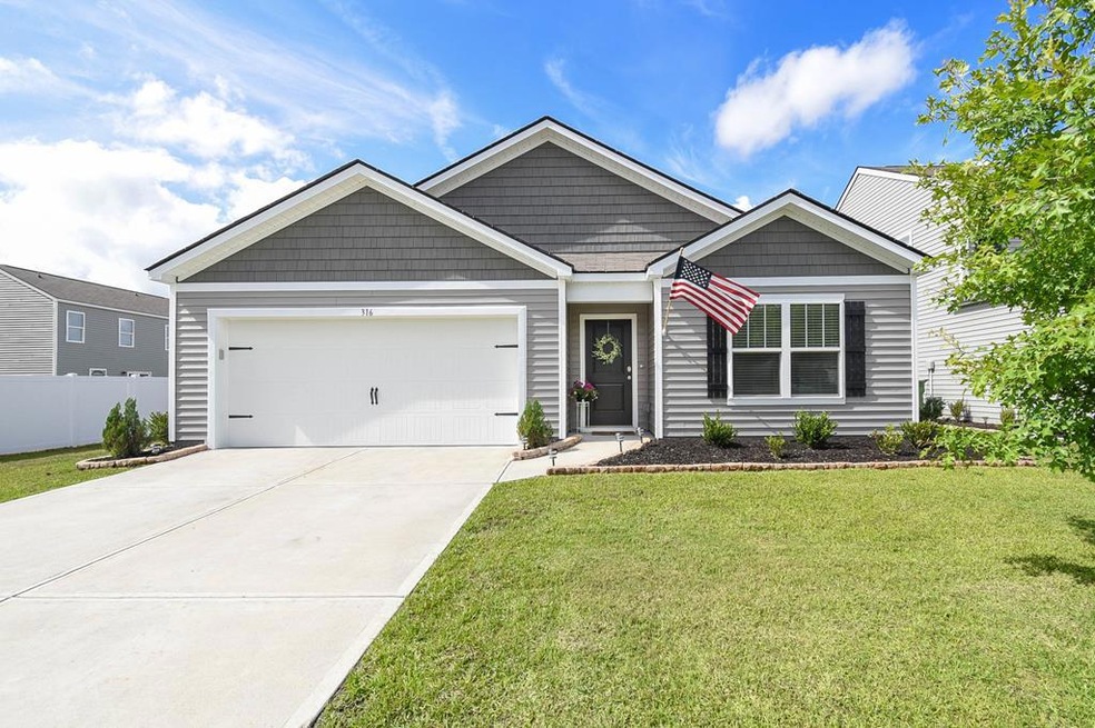 316 Connor Ct, Hinesville, GA 31313 - photo 1